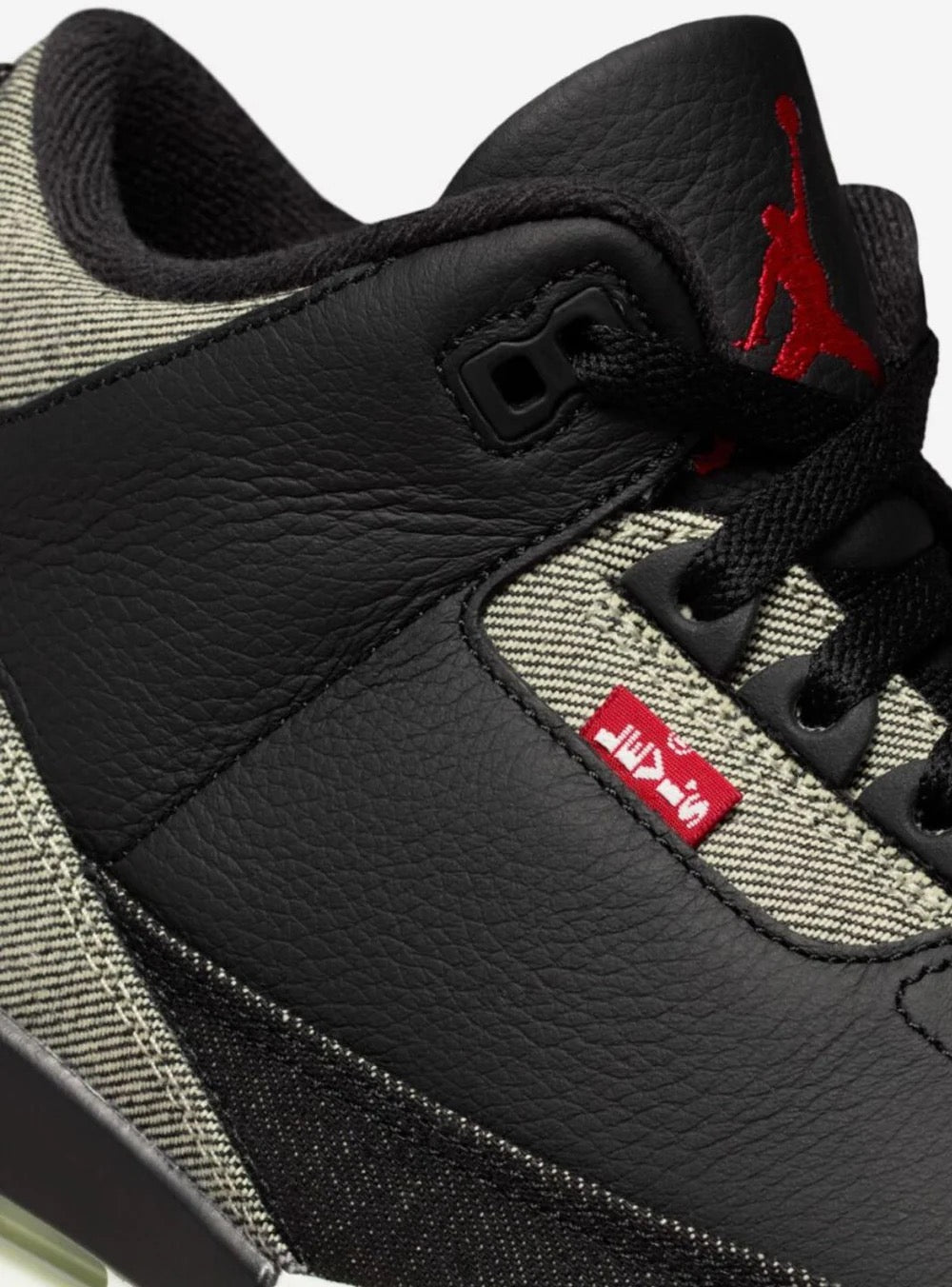 AIR JORDAN 3 RETRO LEVI’S BLACK